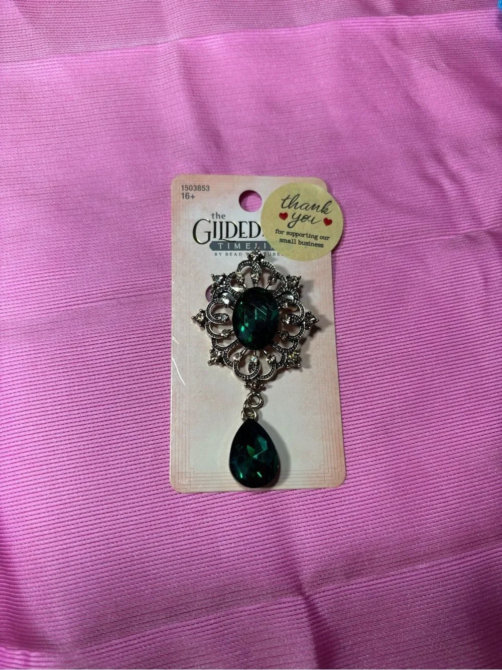 New Green Gem Filigree Brooch -